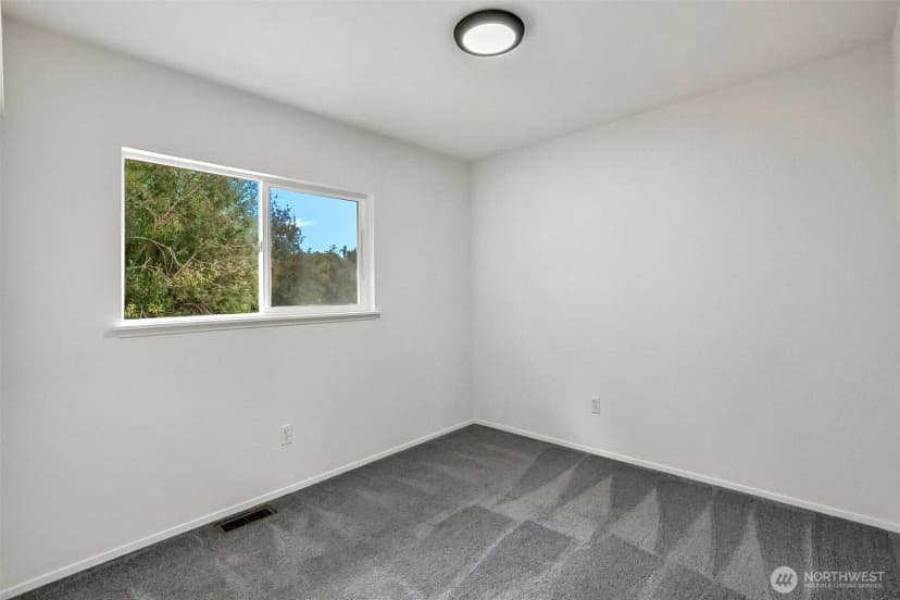 Property photo for 16805 41st Drive Ne #a, Arlington photo 23