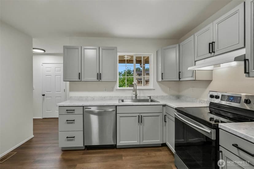 Property photo for 16805 41st Drive Ne #a, Arlington photo 9