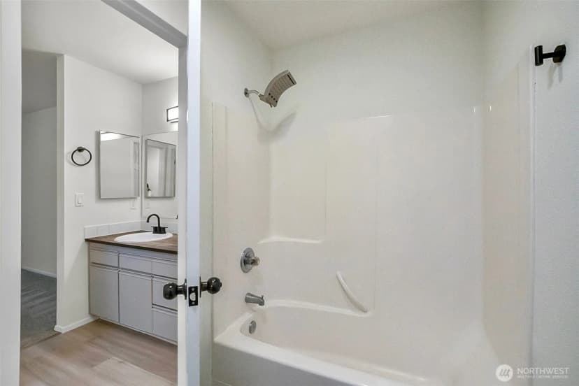 Property photo for 16805 41st Drive Ne #a, Arlington photo 20