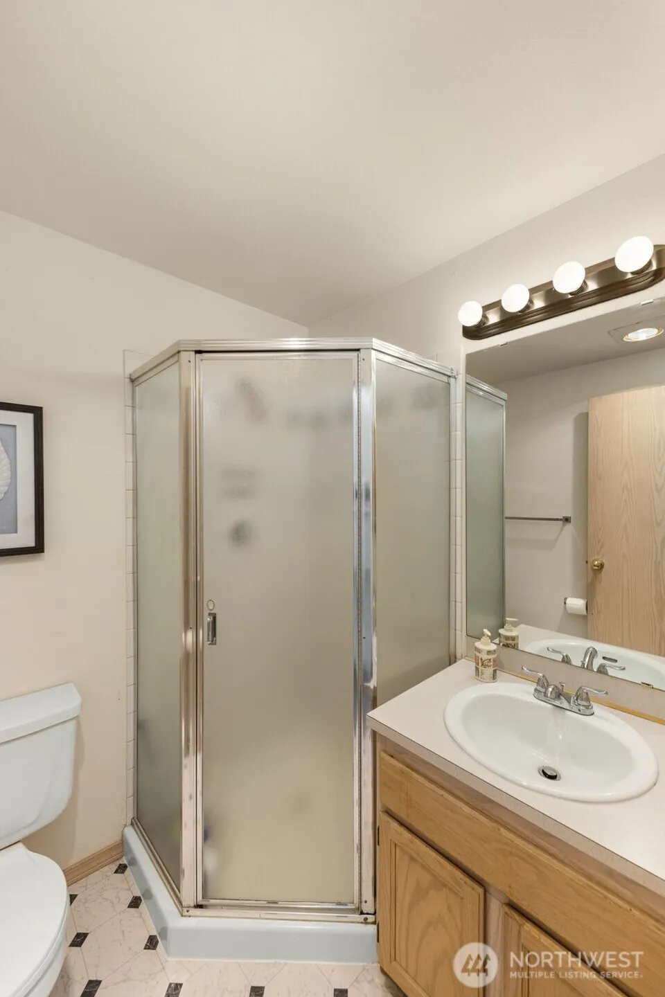 Property photo for 12056 15th Avenue Ne #201, Seattle photo 13