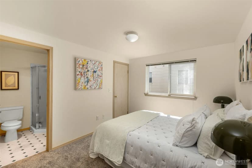 Property photo for 12056 15th Avenue Ne #201, Seattle photo 12