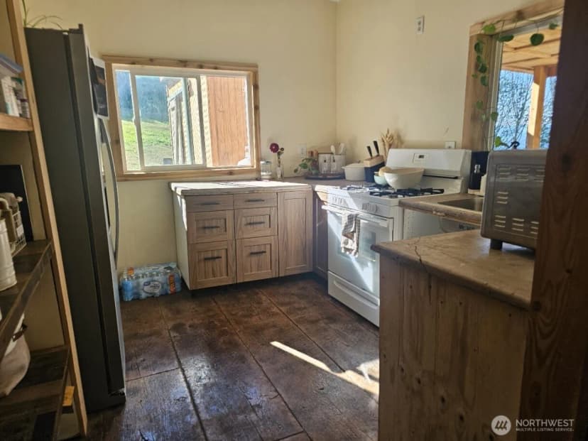 Property photo for 218 Bowen Road #84, Mossyrock photo 22