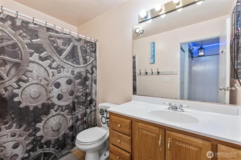 Property photo for 8823 Holly Drive #l101, Everett photo 21