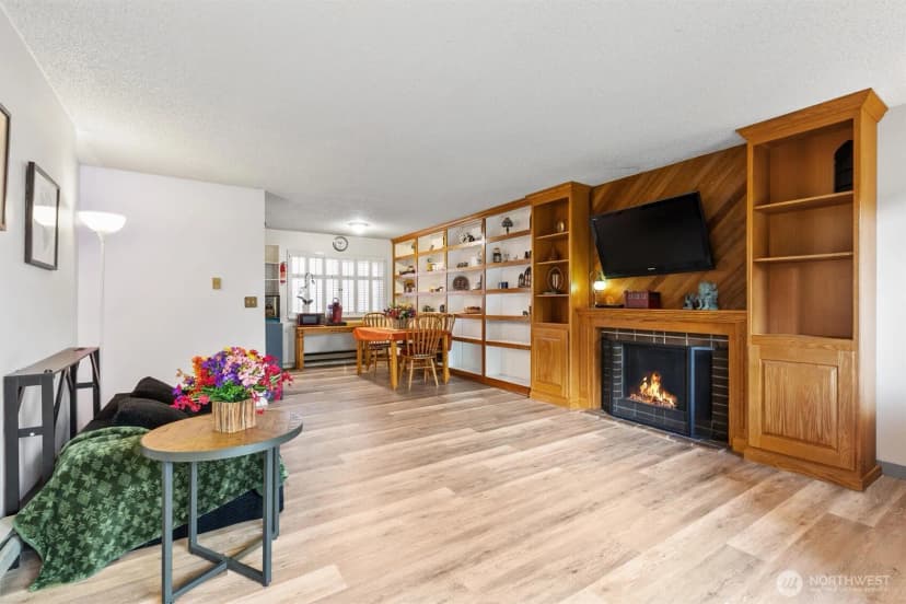 Property photo for 8823 Holly Drive #l101, Everett photo 5