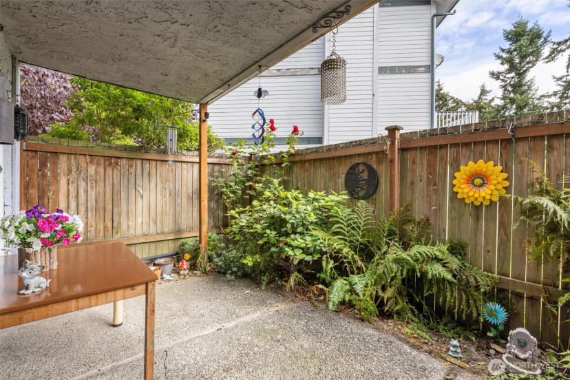 Property photo for 8823 Holly Drive #l101, Everett photo 22