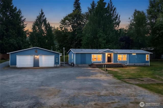 Property photo for 6606 Ne 137th Drive, Lake Stevens
