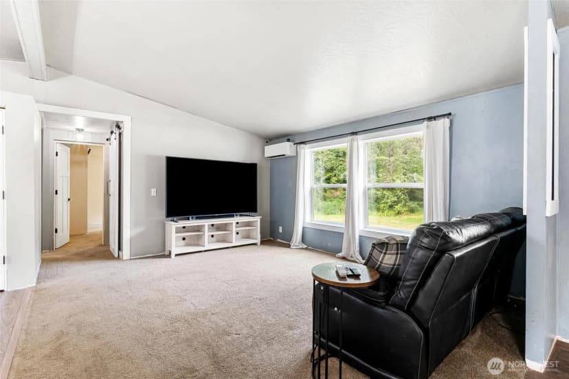 Property photo for 6606 Ne 137th Drive, Lake Stevens photo 14