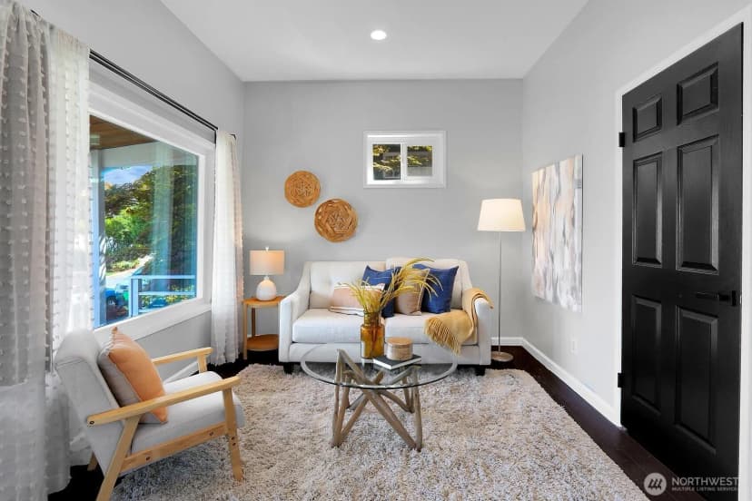 Property photo for 1113 33rd Avenue S, Seattle photo 5