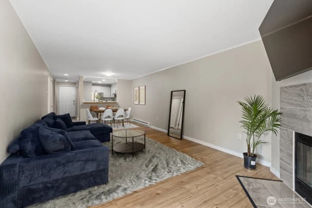 Property photo for 3256 Sw Avalon Street #203, Seattle photo 5