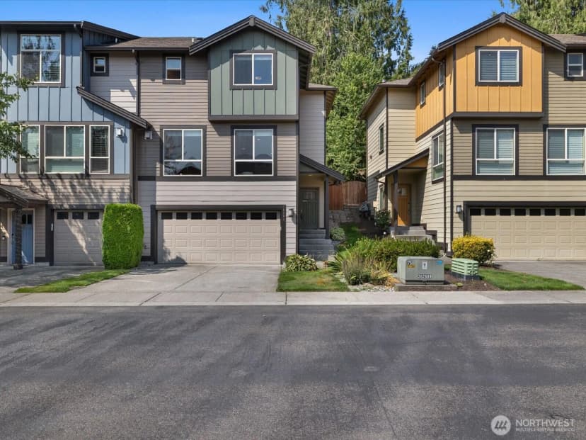Property photo for 16504 1st Drive Se, Bothell photo 2