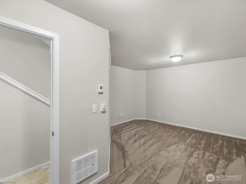 Property photo for 16504 1st Drive Se, Bothell photo 24