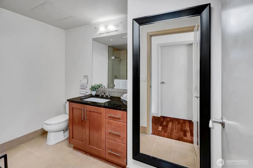 Property photo for 10610 Ne 9th Place #400, Bellevue photo 17