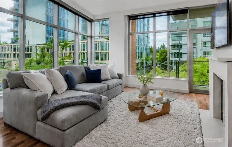 Property photo for 10610 Ne 9th Place #400, Bellevue