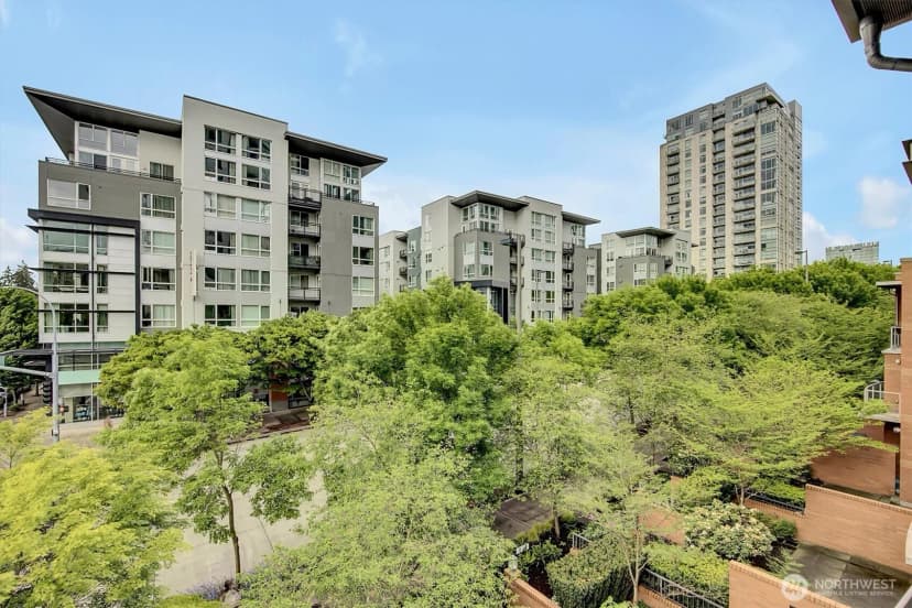 Property photo for 10610 Ne 9th Place #400, Bellevue photo 20