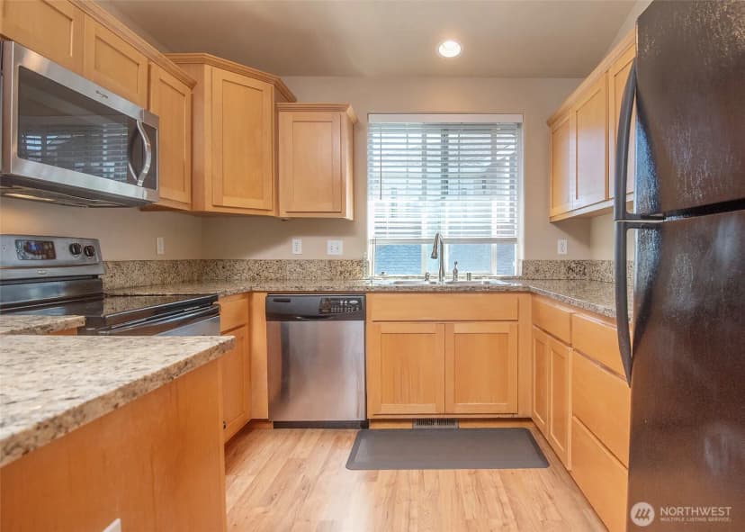 Property photo for 3627 Lombard Avenue #a, Everett photo 15
