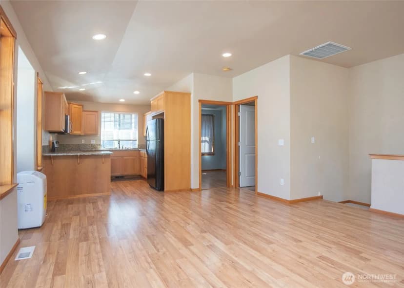 Property photo for 3627 Lombard Avenue #a, Everett photo 18