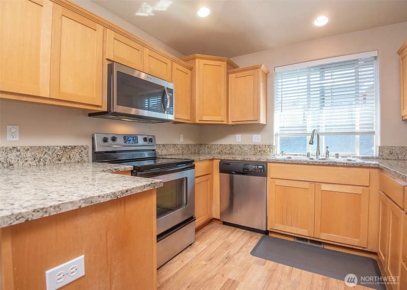 Property photo for 3627 Lombard Avenue #a, Everett photo 7