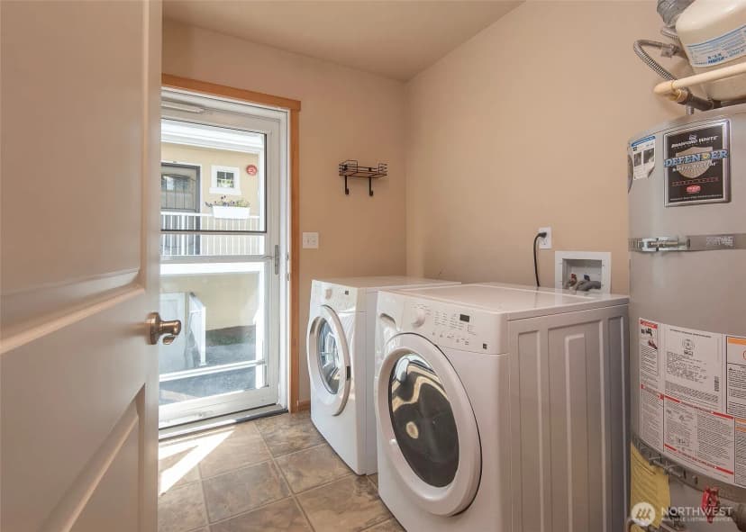 Property photo for 3627 Lombard Avenue #a, Everett photo 25