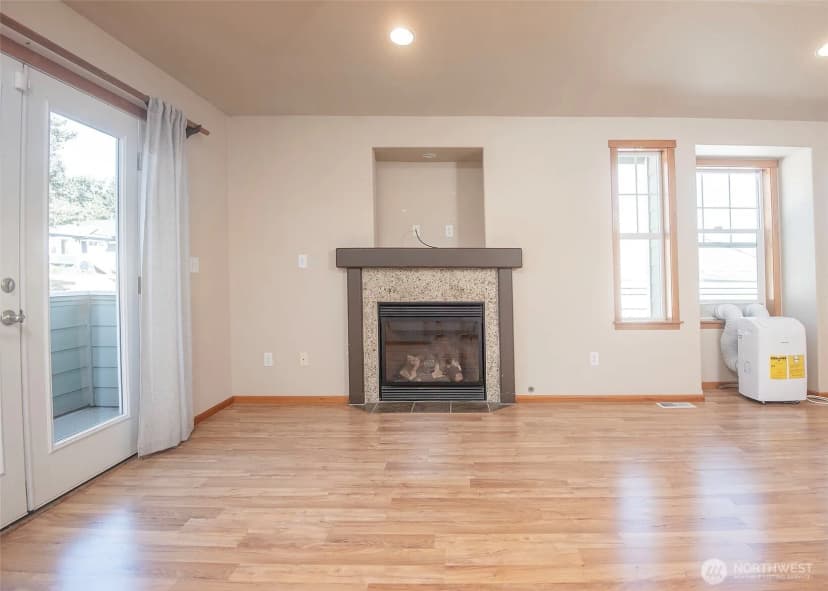 Property photo for 3627 Lombard Avenue #a, Everett photo 6