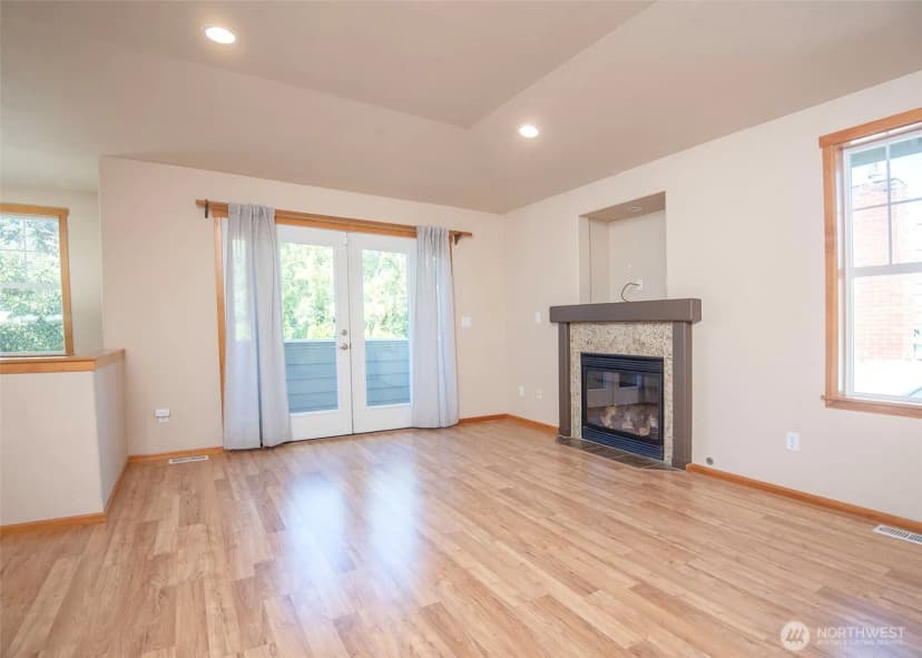 Property photo for 3627 Lombard Avenue #a, Everett photo 8
