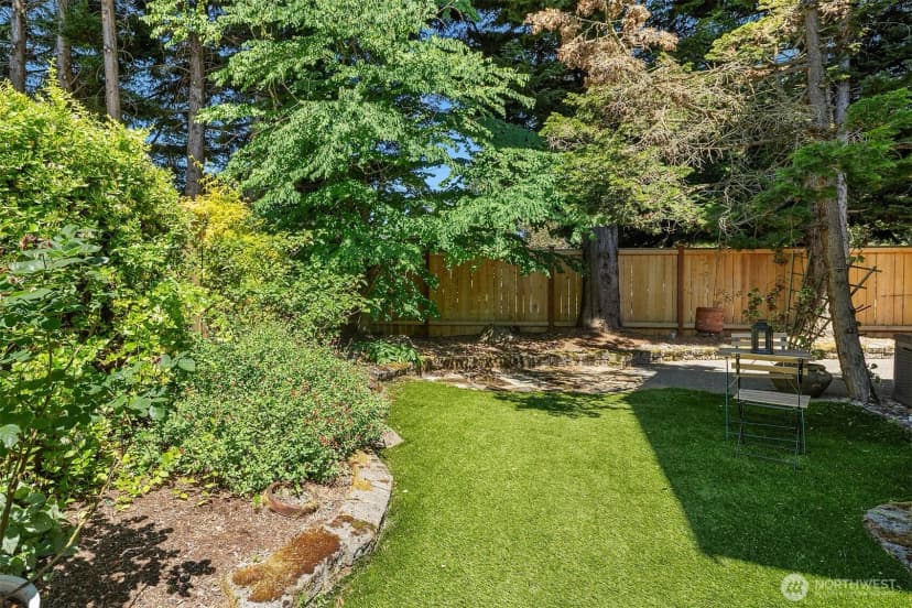 Property photo for 10820 Ne 144th Court, Kirkland photo 26