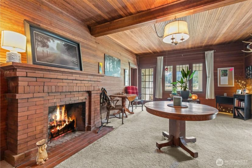 Property photo for 27525 W Lake Riley Road, Arlington photo 14