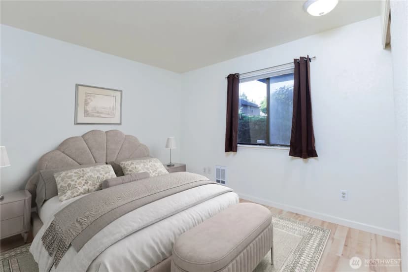 Property photo for 8603 244th St Sw #2a, Edmonds photo 9