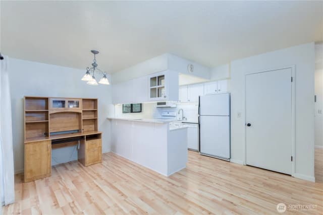 Property photo for 8603 244th St Sw #2a, Edmonds photo 4