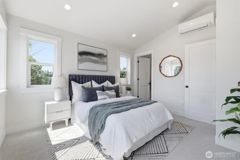 Property photo for 8815 Densmore Avenue N #b, Seattle photo 16