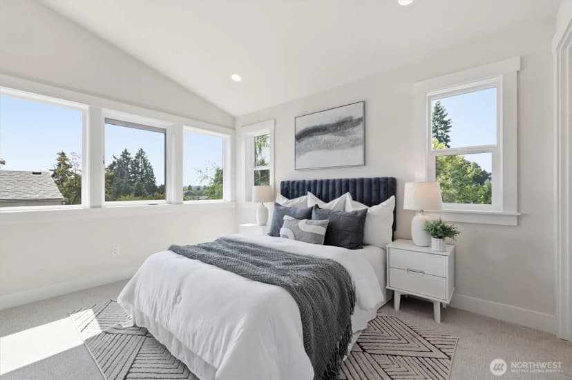 Property photo for 8815 Densmore Avenue N #b, Seattle photo 15