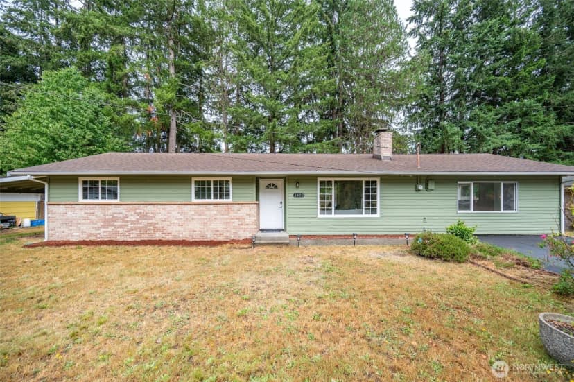 Property photo for 2402 Larch Se, Lacey photo 2