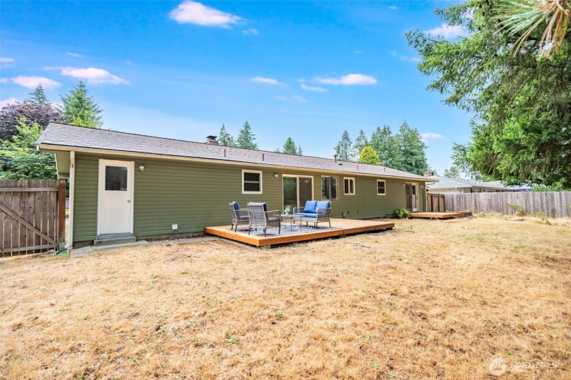 Property photo for 2402 Larch Se, Lacey photo 25
