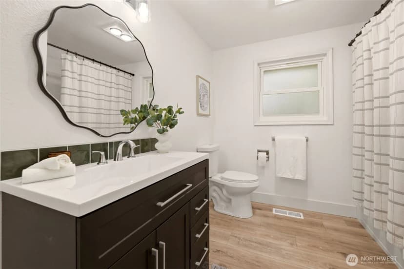 Property photo for 2402 Larch Se, Lacey photo 19