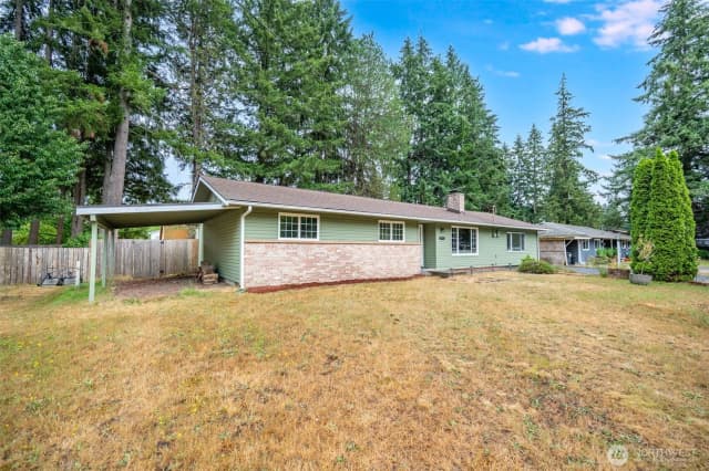 Property photo for 2402 Larch Se, Lacey photo 3