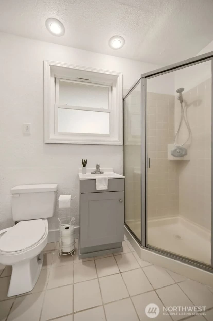Property photo for 2402 Larch Se, Lacey photo 16