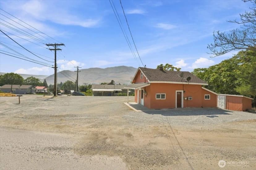 Property photo for 617 N Bradley Street, Chelan photo 12