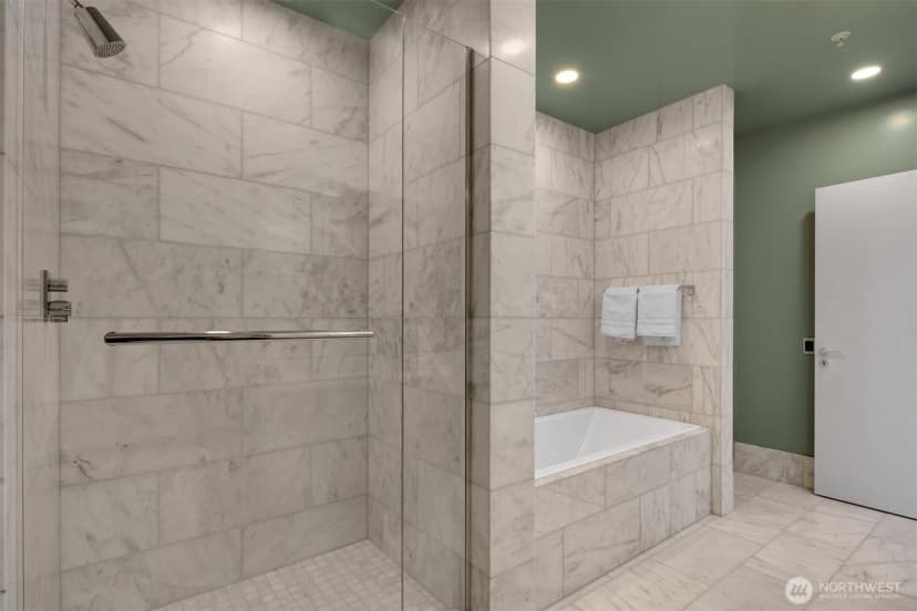 Property photo for 121 Stewart Street #3704, Seattle photo 21
