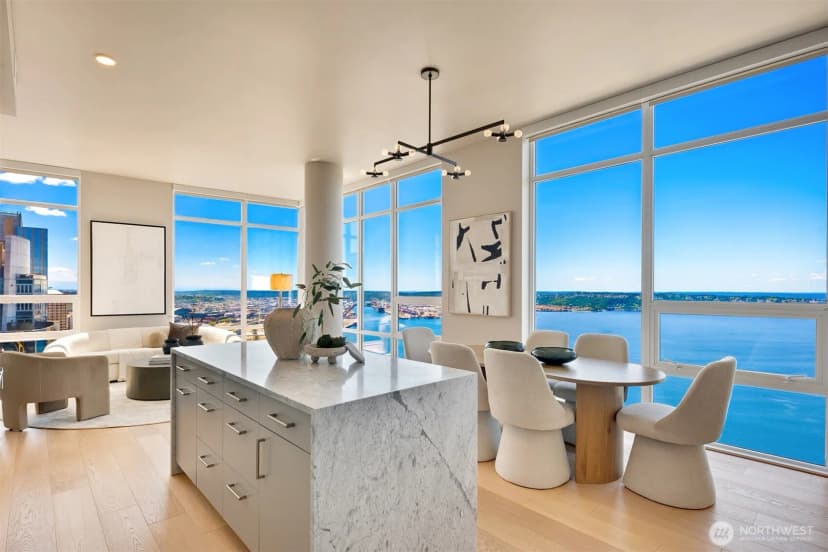 Property photo for 121 Stewart Street #3704, Seattle photo 11