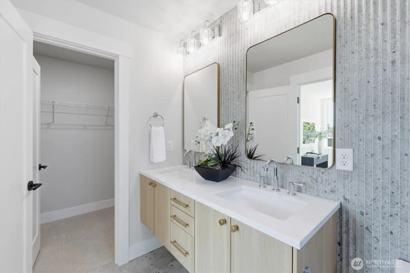 Property photo for 1407 29th Avenue, Seattle photo 15