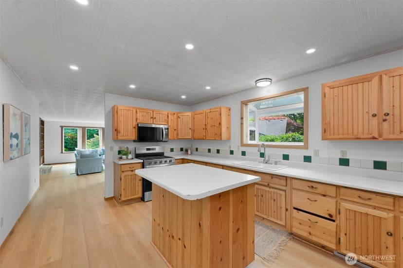 Property photo for 2438 N Bakerview Park Drive, Ferndale photo 8
