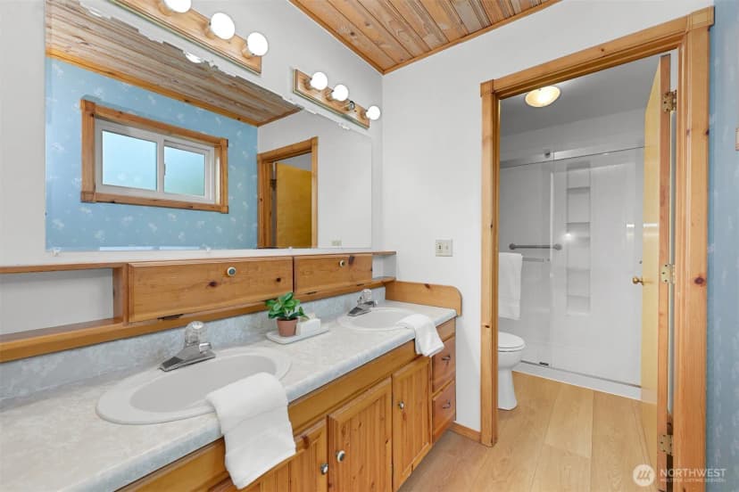 Property photo for 2438 N Bakerview Park Drive, Ferndale photo 17