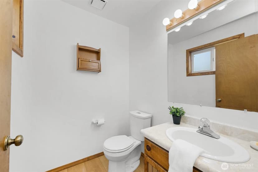 Property photo for 2438 N Bakerview Park Drive, Ferndale photo 18