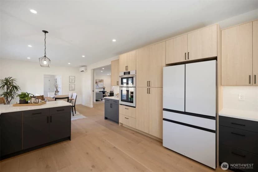 Property photo for 20101 75th Avenue Ne, Kenmore photo 16