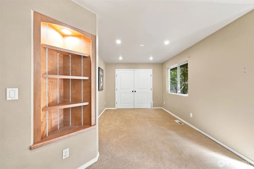 Property photo for 21058 Estate Drive, Mount Vernon photo 19