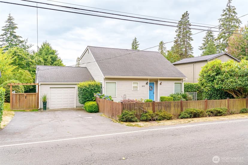 Property photo for 1819 Sw 149th Street, Burien photo 2