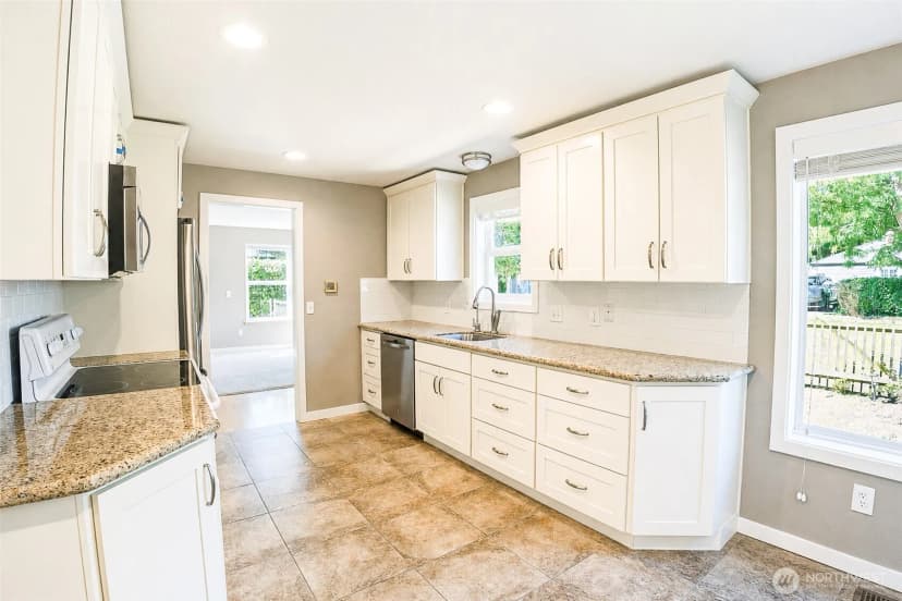 Property photo for 1819 Sw 149th Street, Burien photo 10