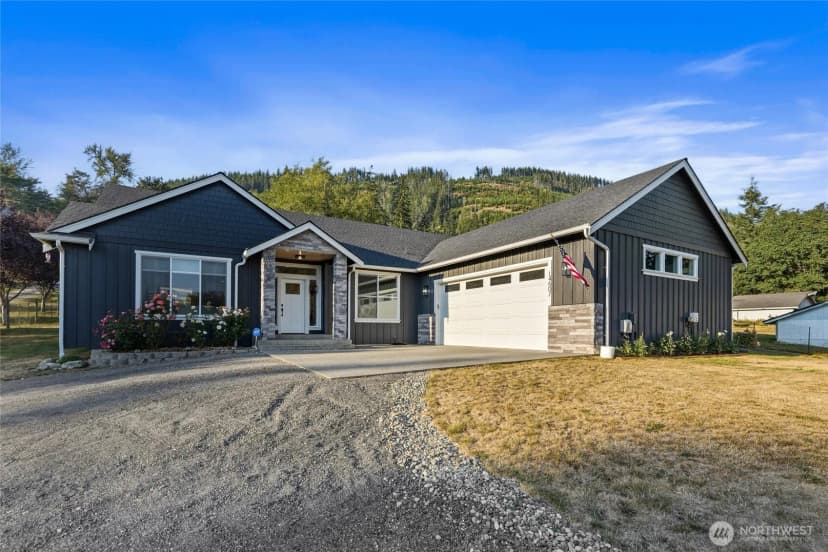 Property photo for 14607 Jim Creek Rd, Arlington