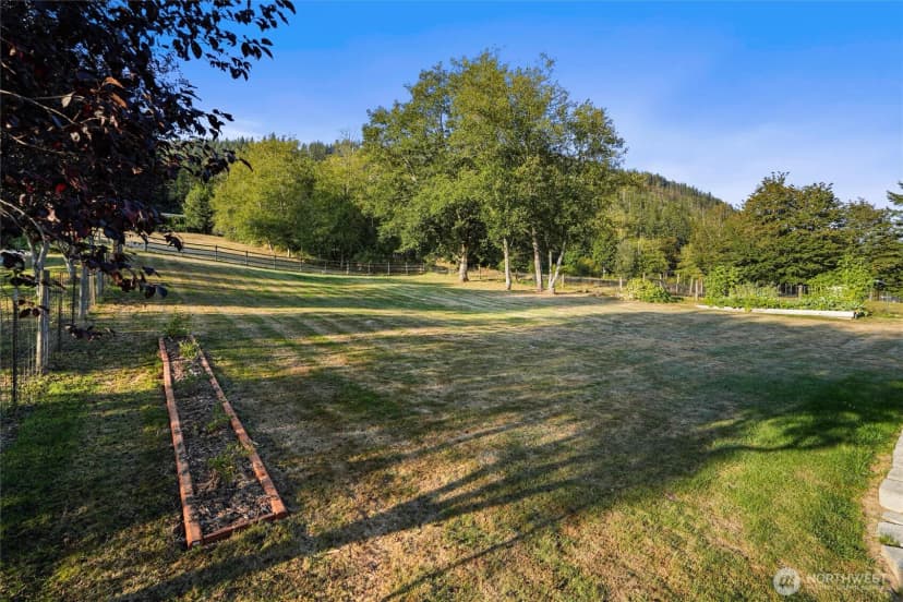 Property photo for 14607 Jim Creek Rd, Arlington photo 37