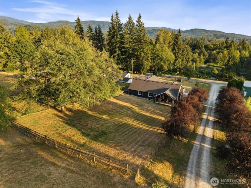 Property photo for 14607 Jim Creek Rd, Arlington photo 38