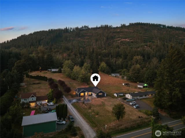 Property photo for 14607 Jim Creek Rd, Arlington photo 5